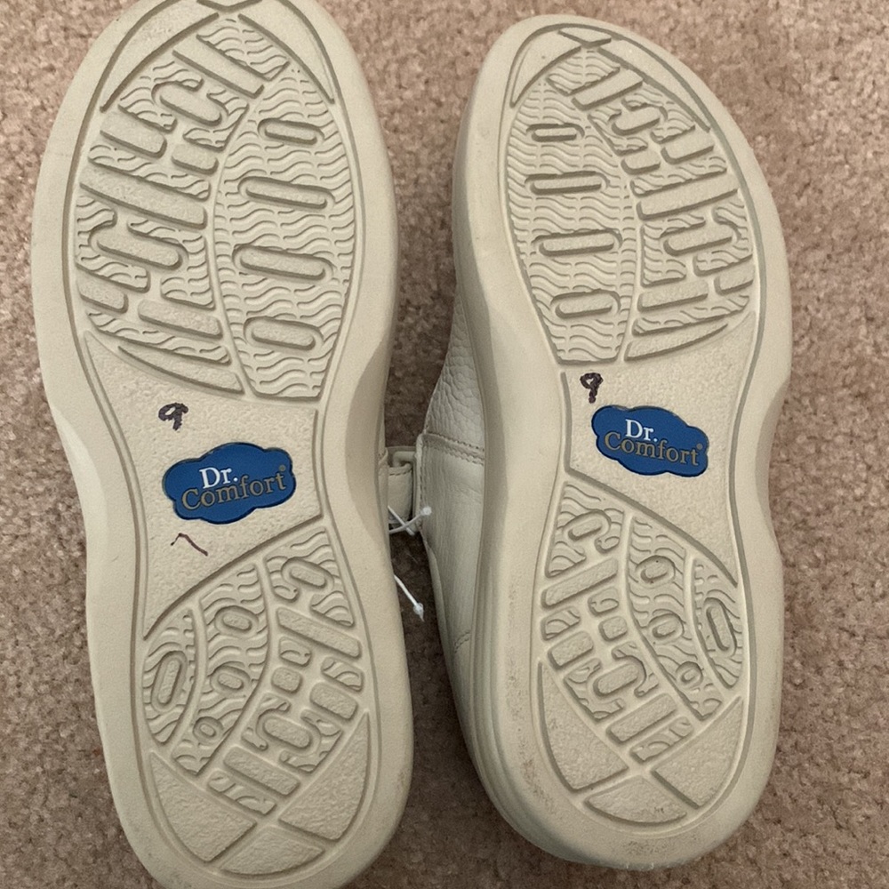 Shoes - Picture 2 of 3